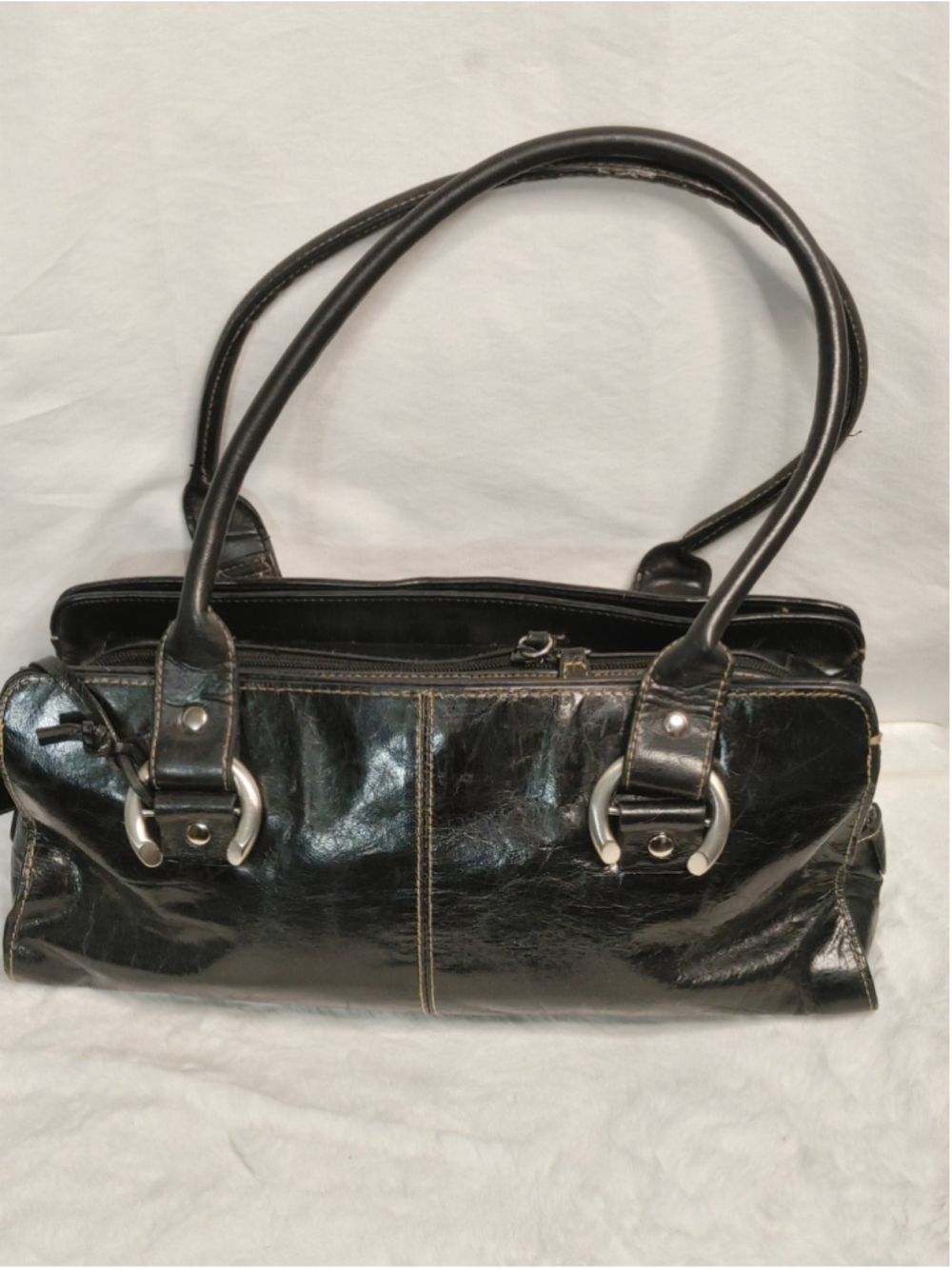 Vintage Y2k Women's Worthington Black Leather Silver Horseshoe Shoulder Bag